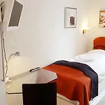 Milling Mini 11 Hotel 2*