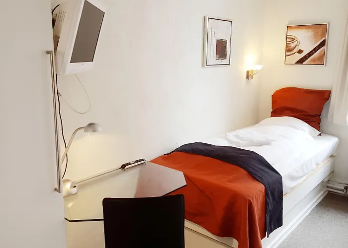 Milling Mini 11 Hotel 2*